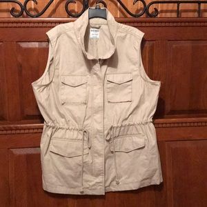 Cute Old Navy khaki Vest with drawstring! Size XXL